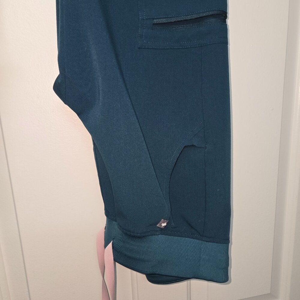 FIGS Zamora Joggers- XXS Petite in Carribean Blue